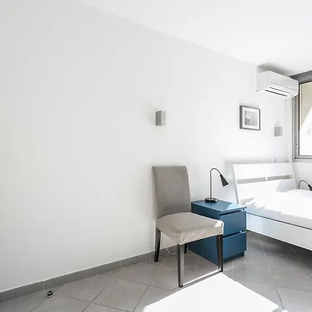 Coeur Urbain - Place De La Comedie Apartment